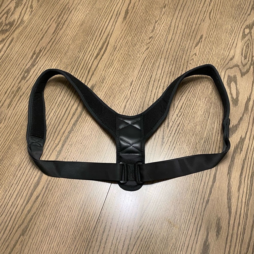 Posture Corrector Men & Women Upper Back Brace with Adjustable Back Straightener